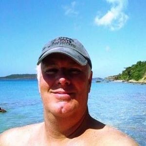 Meet your Posher, Dennis